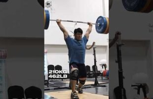 Gigachad Bulked Up Big Time! 210kg Clean & Jerk #weightlifting