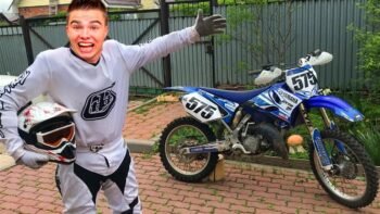 Biker Red Man Started Race Motocross on Motorcycle Yamaha w/ Funny Motorcyclist