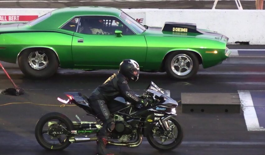 Cars vs Superbikes – drag racing – 604 Street Legit