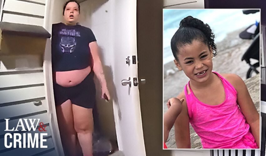 Cops Talk to 'Killer' Mom as Daughter’s Dead Body Hides in House