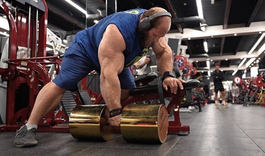 Smaev and Danilov in Dubai. Day 3 / Heaviest Dumbbell: 227 kg