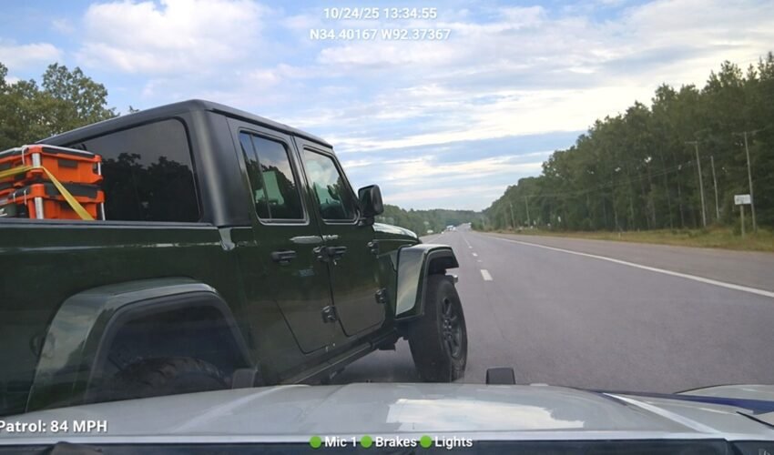 Top 10 JEEP Police Chases Caught on Dashcam