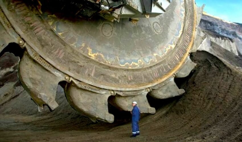 World's Largest Land Vehicles