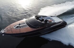 Luxury Yacht – Riva Rivamare – Ferretti Group