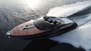 Luxury Yacht – Riva Rivamare – Ferretti Group
