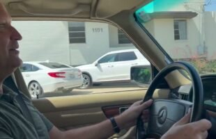 1991 Mercedes-Benz 300SE Driving Video