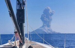 25 Minutes of Extreme Natural Disasters