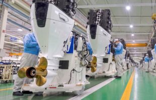 INSIDE BEST JAPANESE FACTORY BUILDING HONDA GIANT OUTBOARD ENGINES!